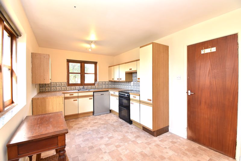 Kitchen- click for photo gallery